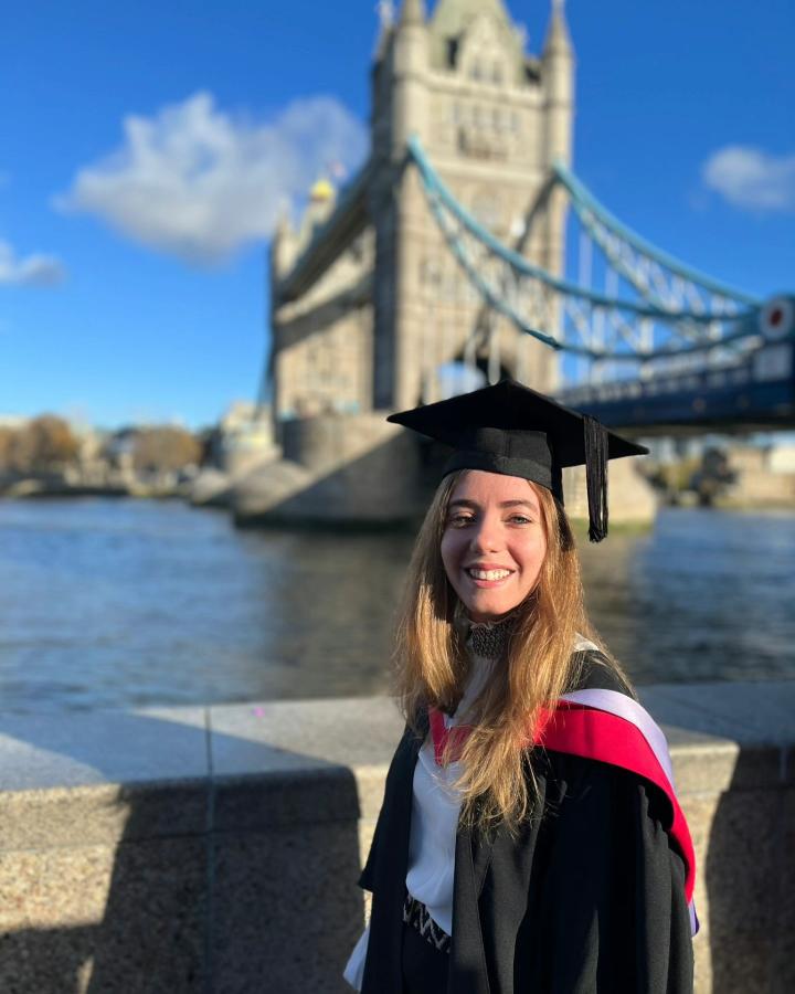 Eleonora Moscelli Osteopata laurea Londra